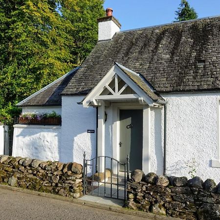 Ross Lodge Comrie Exterior photo