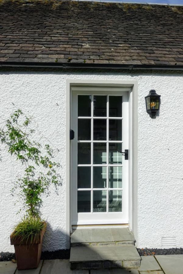 Ross Lodge Comrie Exterior photo